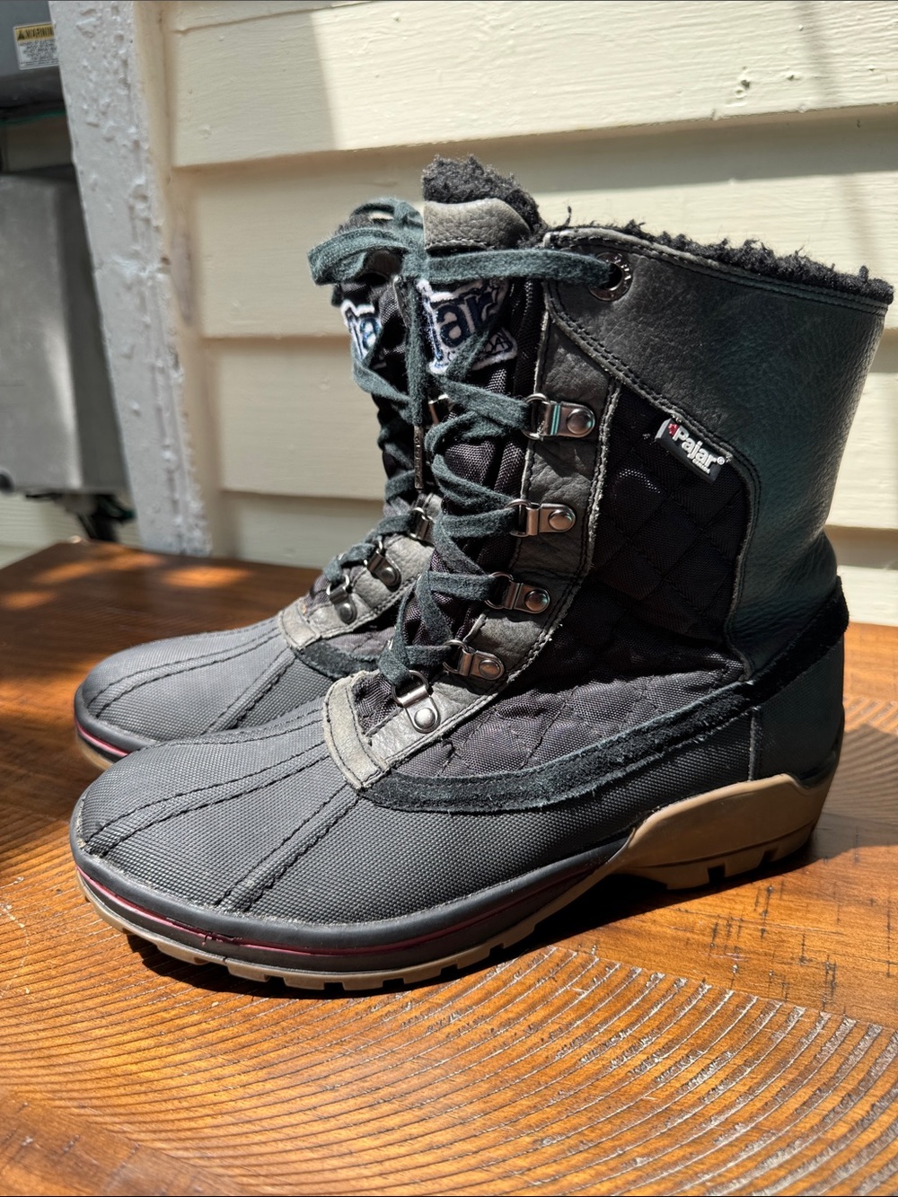Pajar Canada Black and Tan Winter Lace-Up Boots